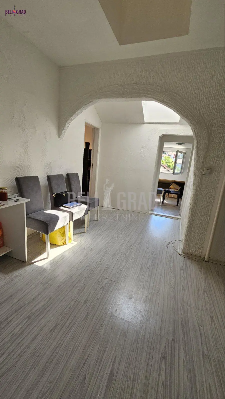 Četvorosoban stanovi Čukarica Banovo brdo 115000 evra 