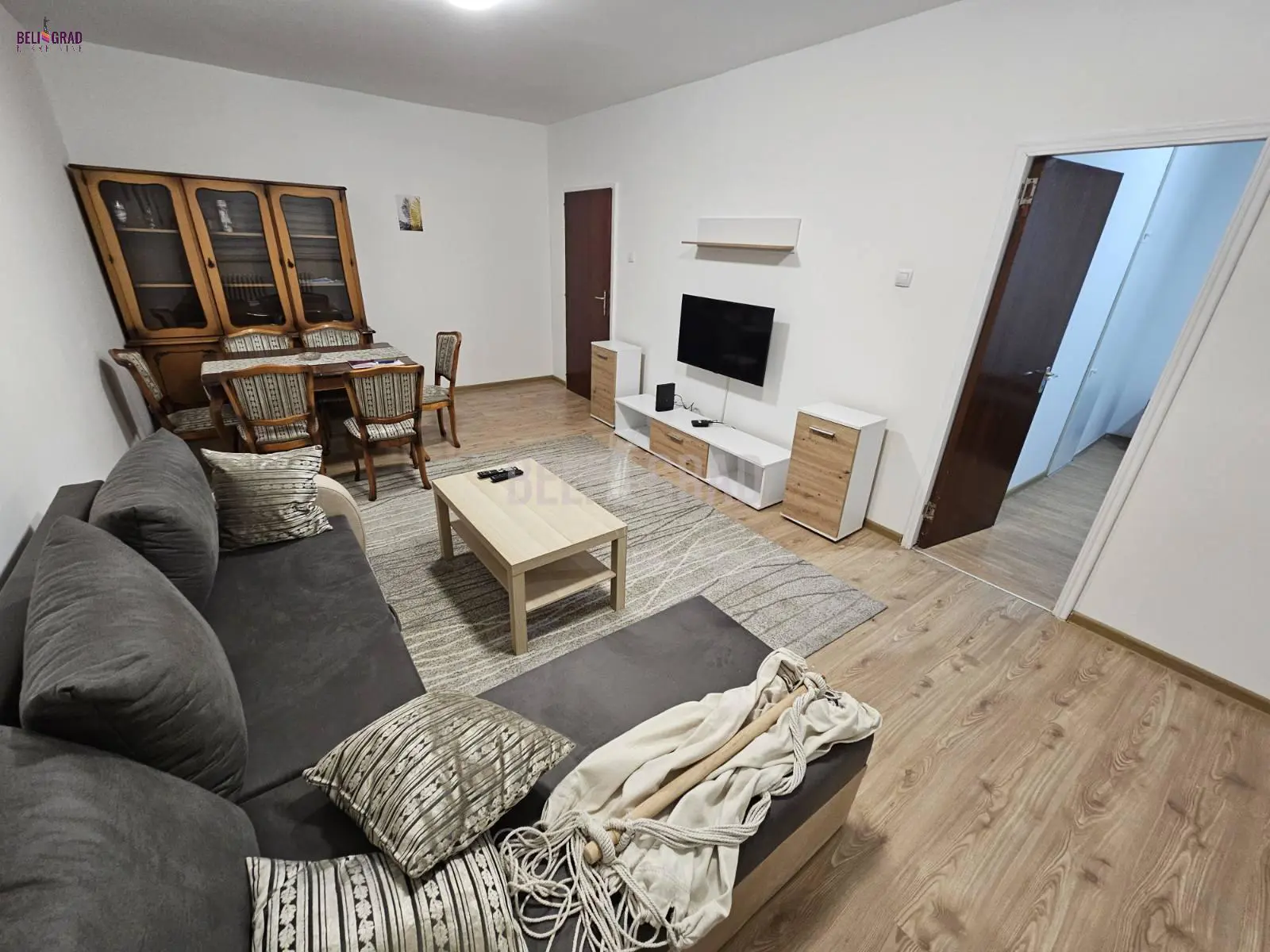 Beograd Novi Beograd Trosoban stanovi 550 evra 