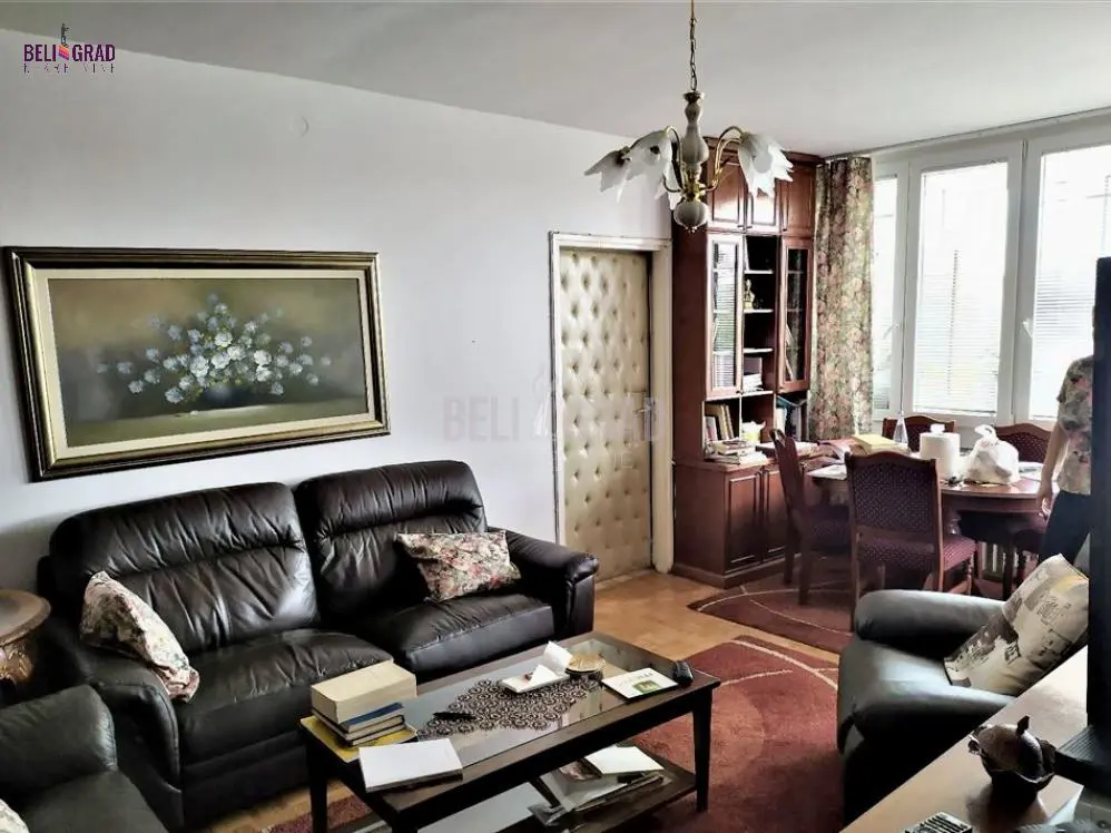 Beograd Voždovac Trosoban stanovi 230000 evra 