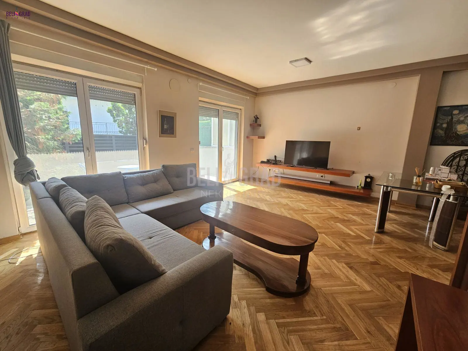 Beograd  Četvorosoban stanovi 1600 evra 