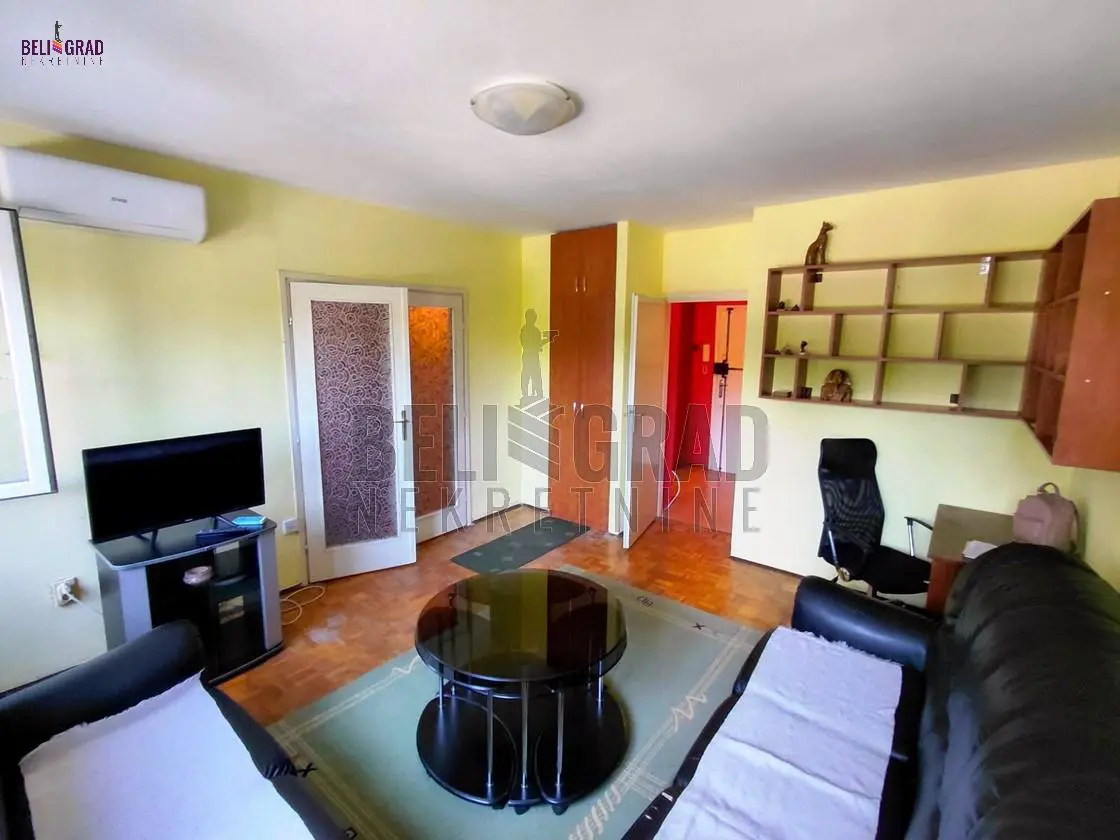 Dvosoban stanovi Zvezdara Mirijevo I II III IV 280 evra 