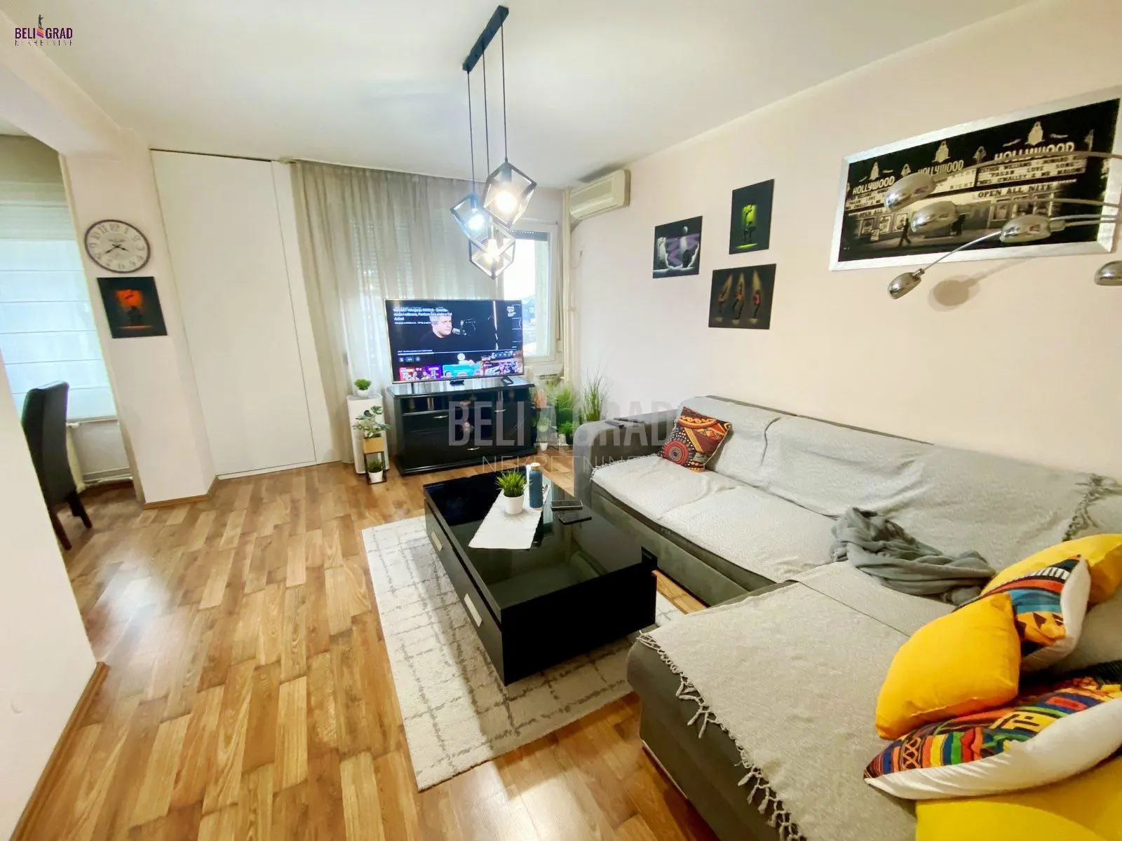 Trosoban stanovi  Novi Beograd Blok 23 261500 evra 