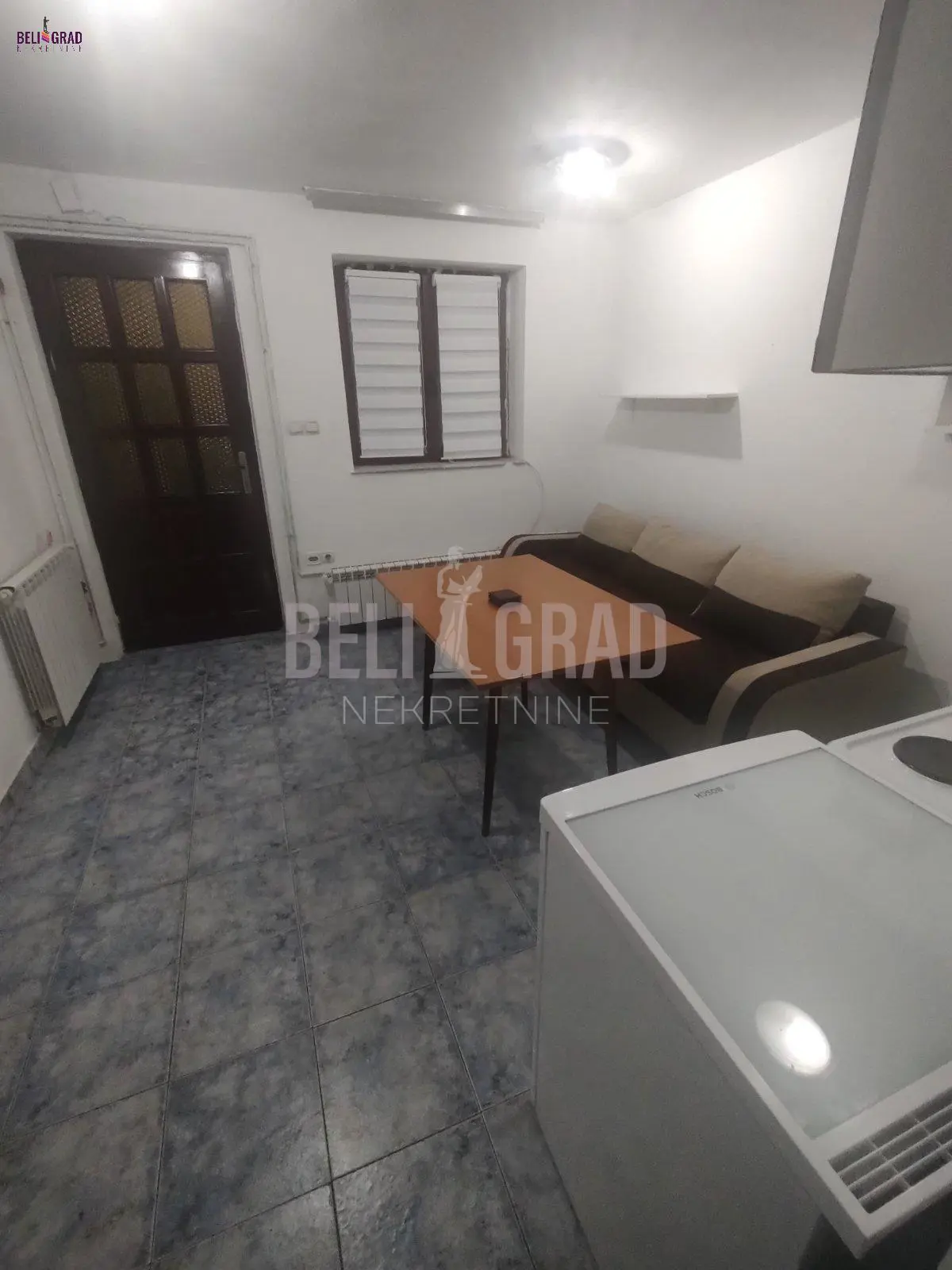 Beograd Stari Grad Dvosoban stanovi 350 evra 