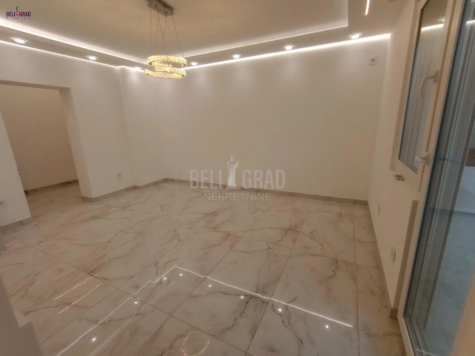 Dvosoban stanovi  Crveni krst 230000 evra 