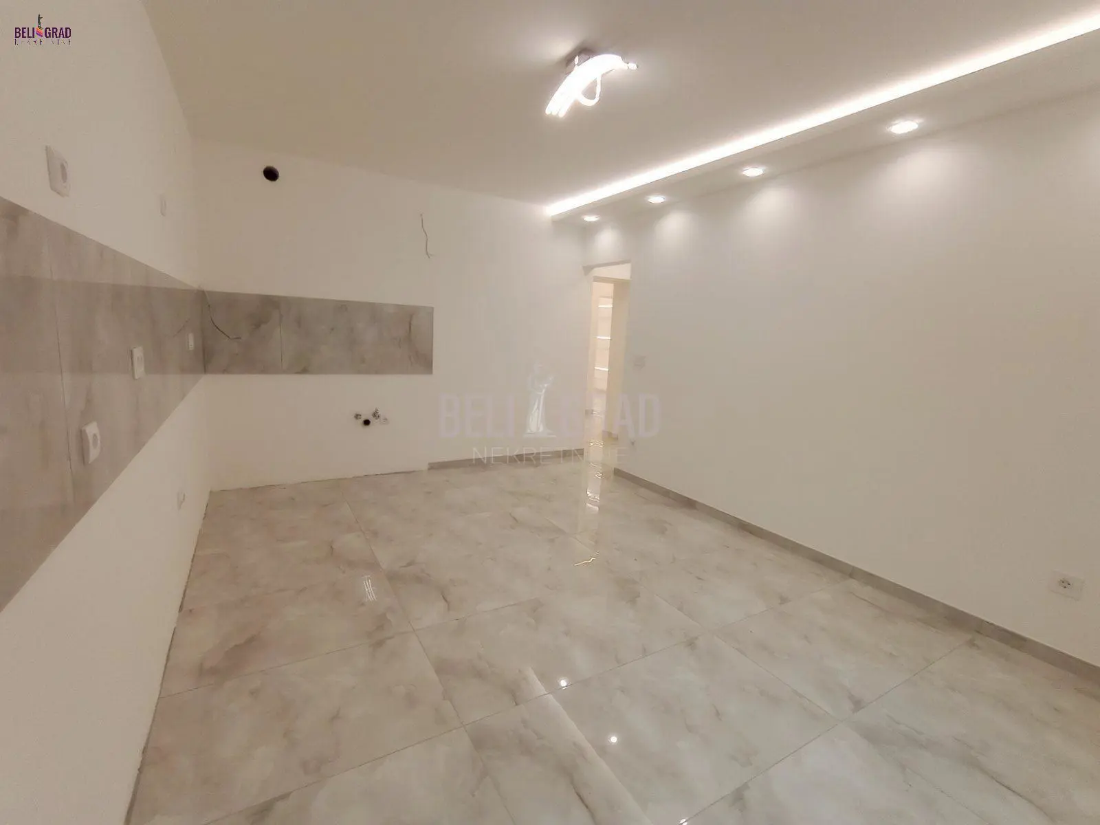 Dvosoban stanovi Zvezdara Ðeram 230000 evra 