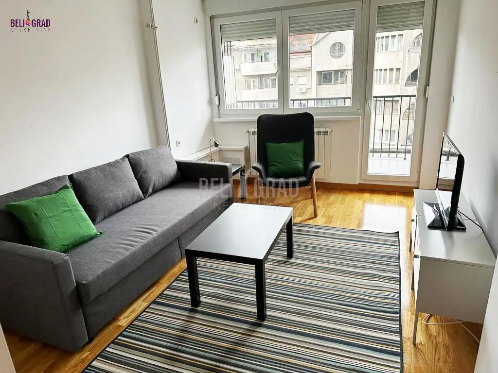 Dvosoban stanovi Stari Grad Dorćol gornji 890 evra 