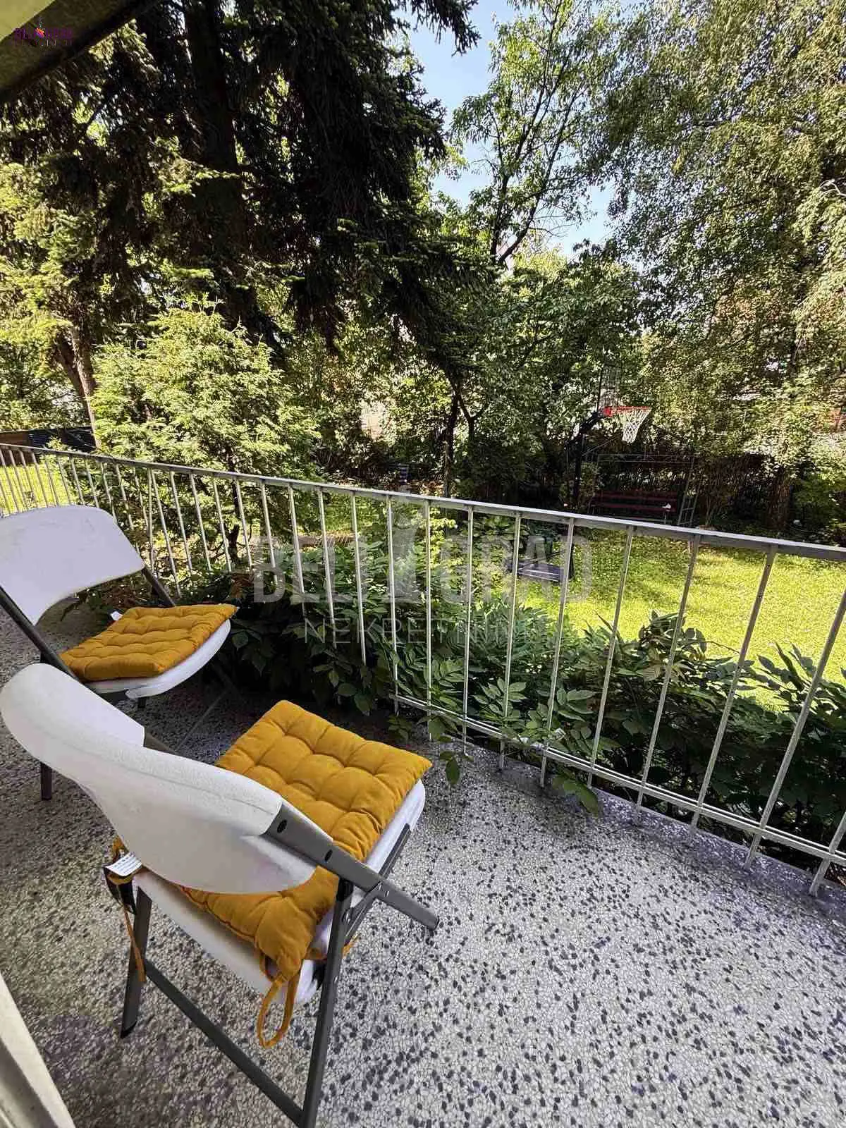 Beograd Čukarica Trosoban stanovi 600 evra 