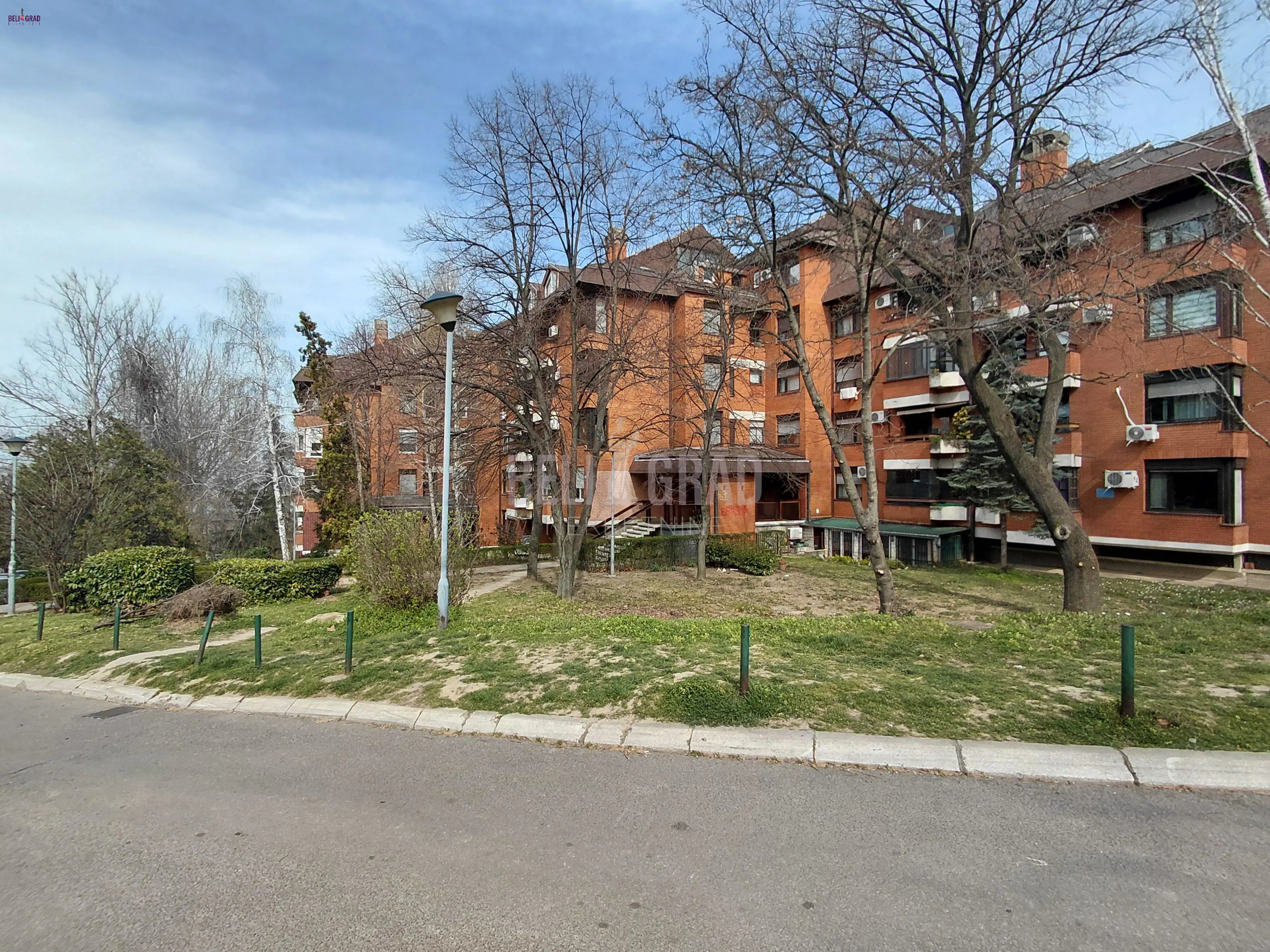  uknjizeni Trosoban stanovi Palilula Višnjička banja 200000 evra 