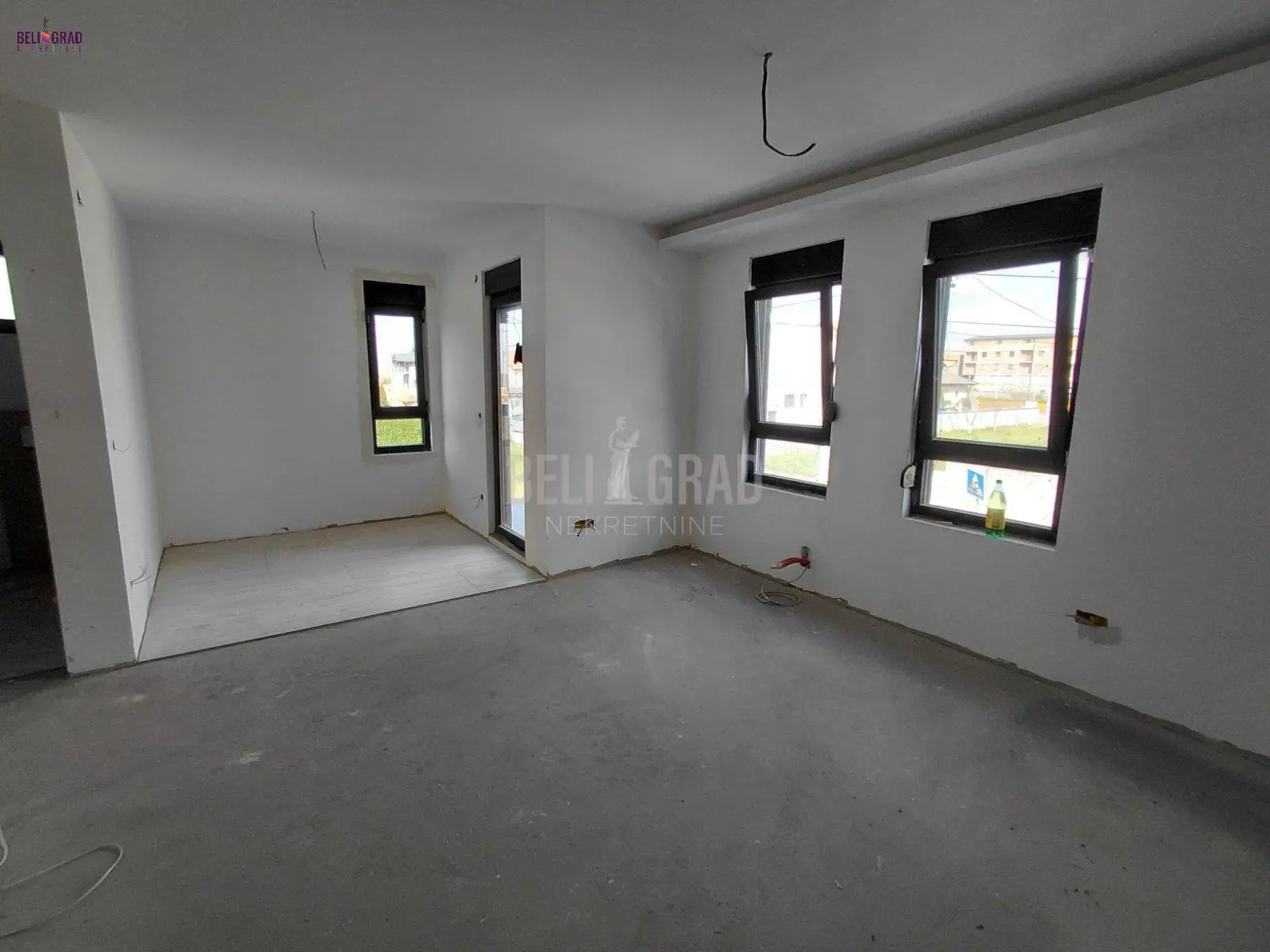 Četvorosoban stanovi Surčin Ledine 191000 evra 