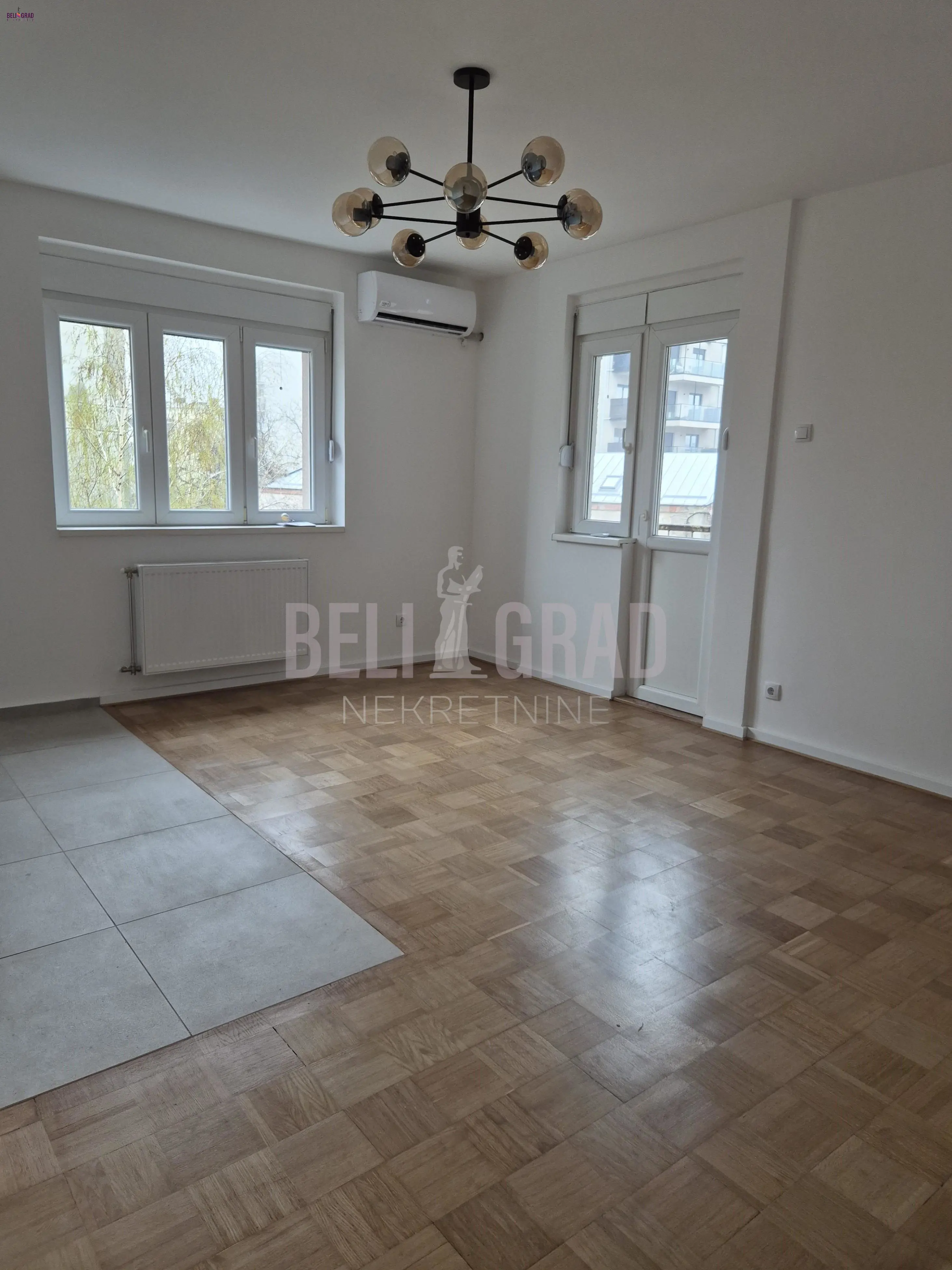 Beograd Voždovac Trosoban stanovi 215000 evra 