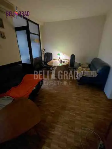 stanovi Beograd Nikodima Milaša  uknjizeni Trosoban 