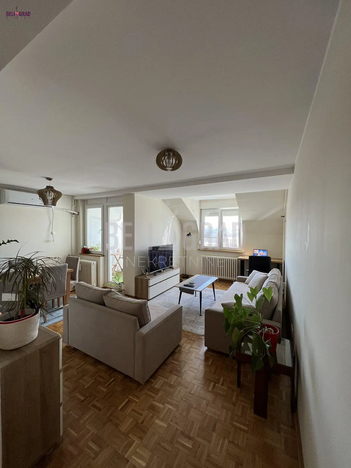 Beograd Voždovac Trosoban stanovi 750 evra 