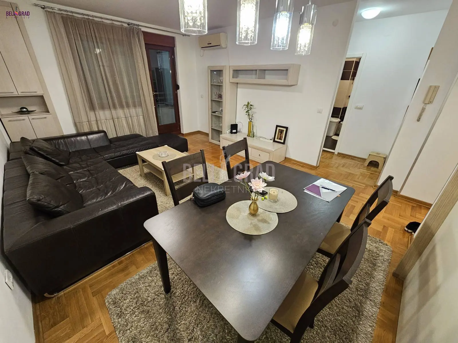 Beograd Voždovac  novogradnja Trosoban stanovi 700 evra 