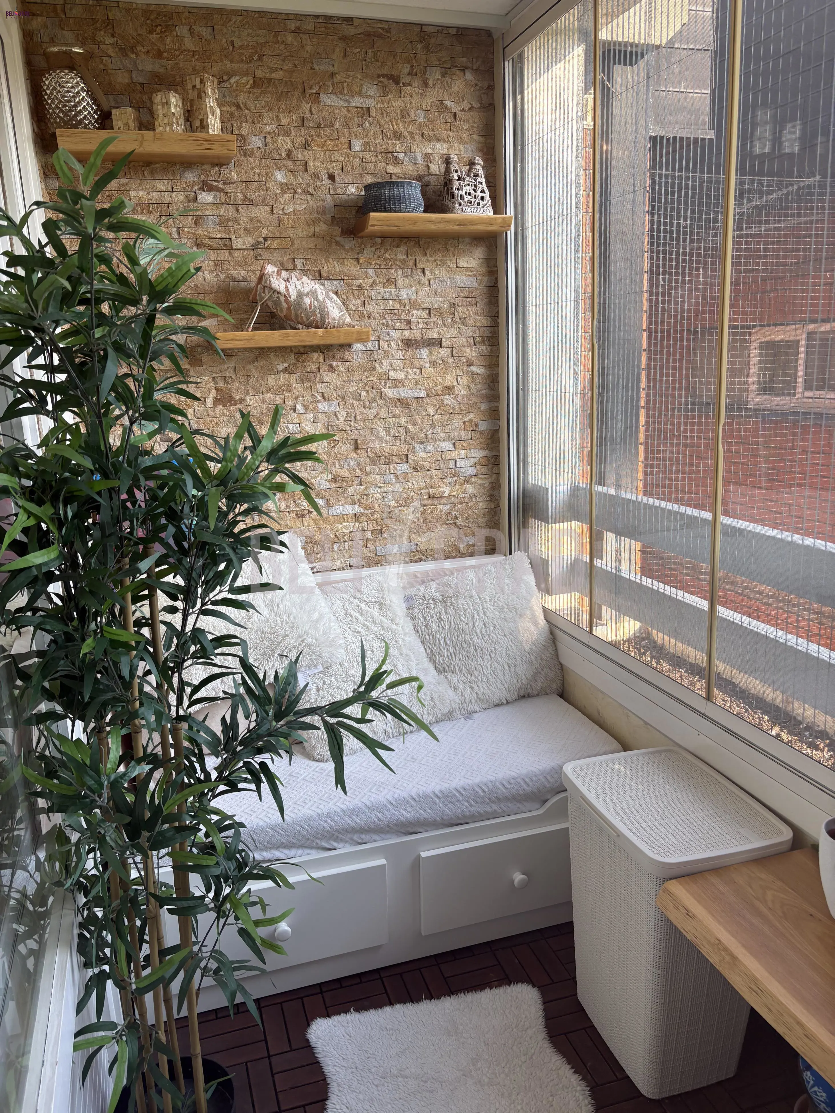 Beograd Zemun Trosoban stanovi 260000 evra 