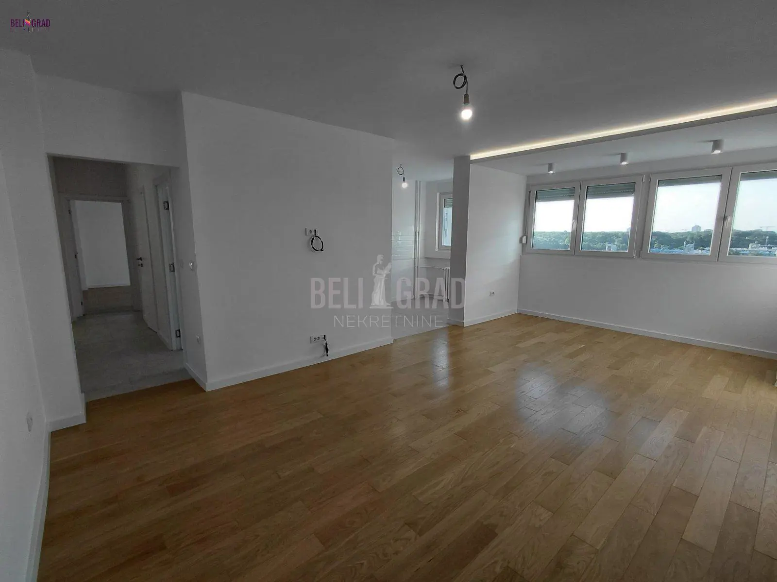  uknjizeni Četvorosoban stanovi Novi Beograd Genex (blok 37 i 38) 319000 evra 