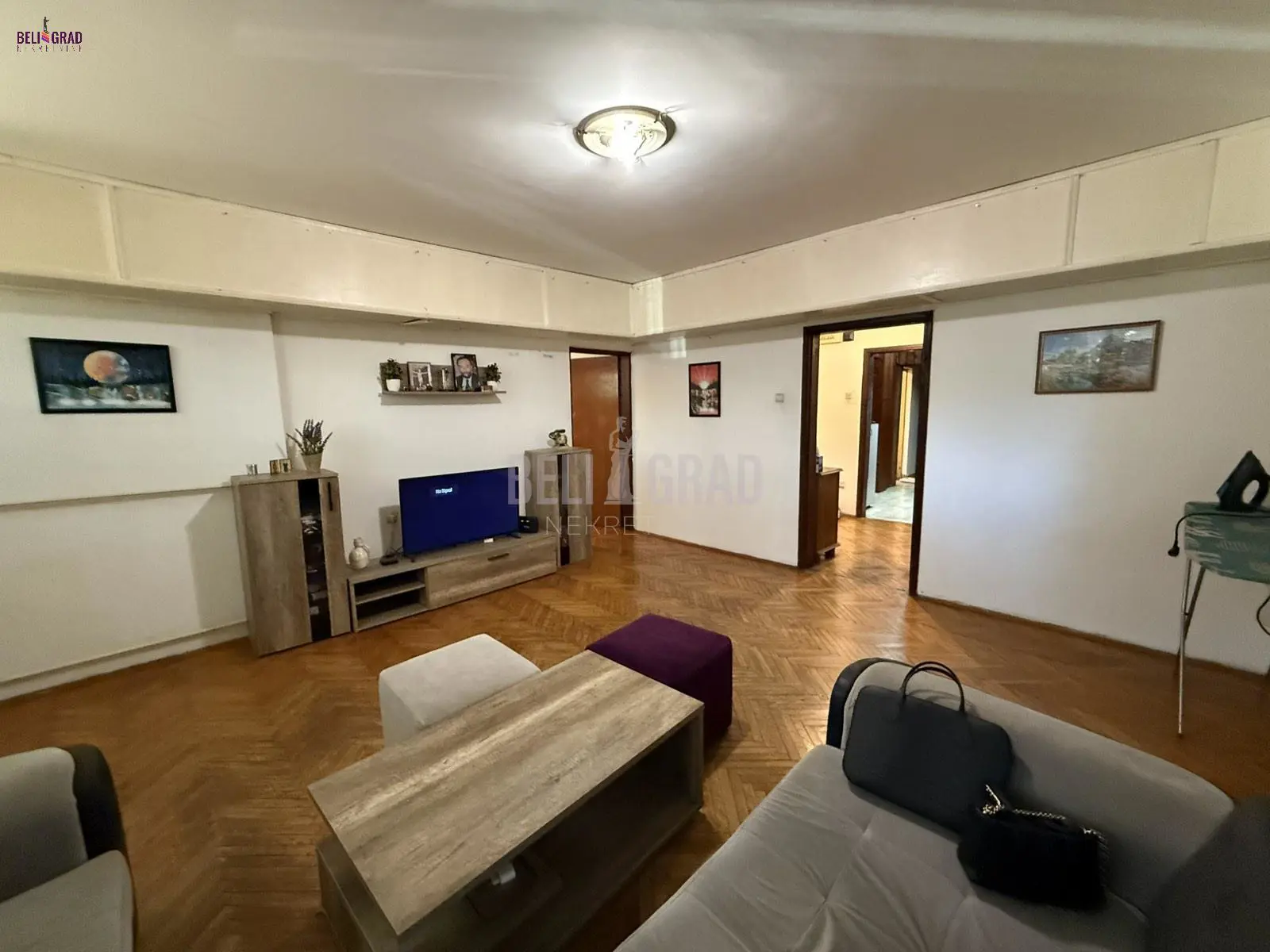  uknjizeni Trosoban stanovi Novi Beograd Savski blokovi (44 45 70 70a) 220000 evra 