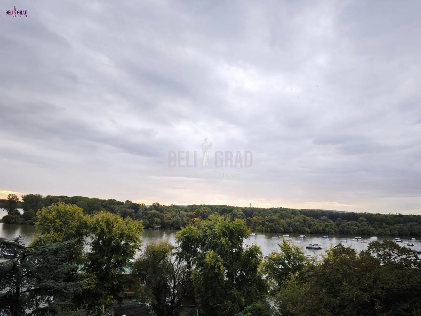 Beograd Zemun  uknjizeni Trosoban stanovi 349000 evra 