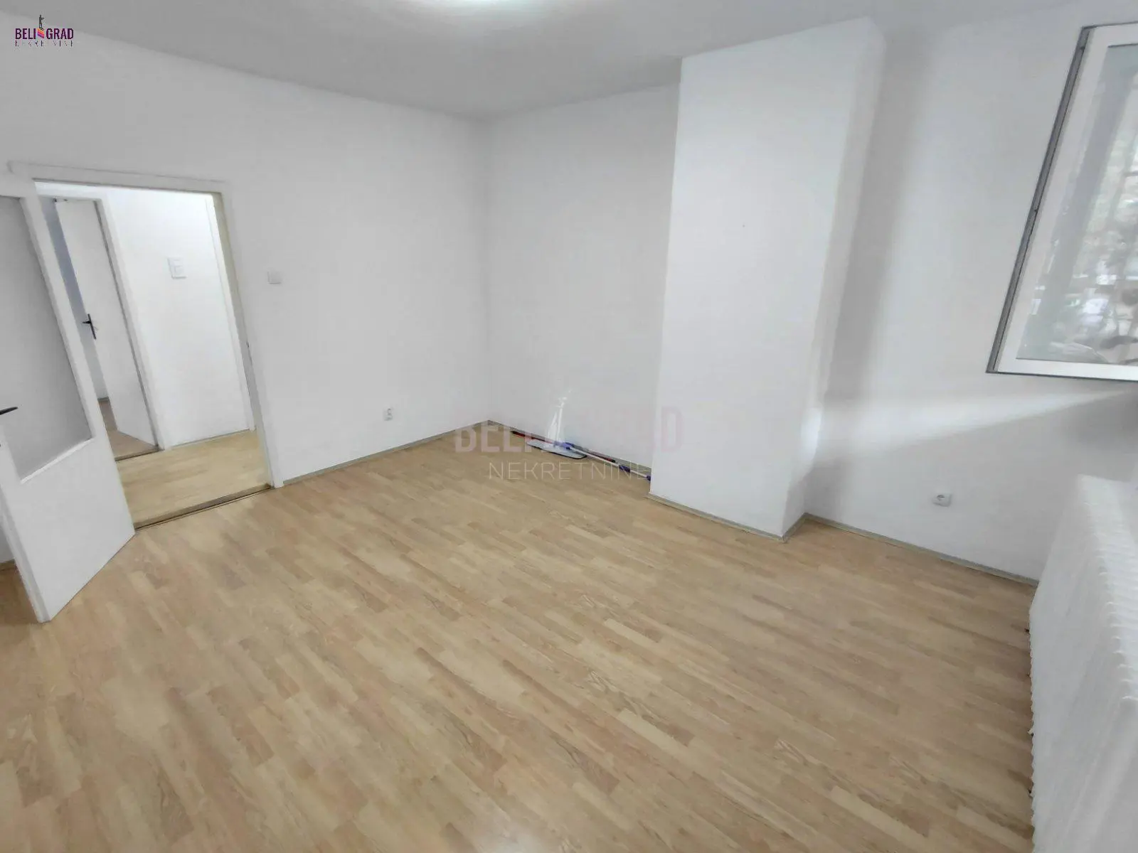 poslovni prostor Beograd Novi Beograd Blok 21 (10. Gimnazija) Bulevar Mihajla Pupina 