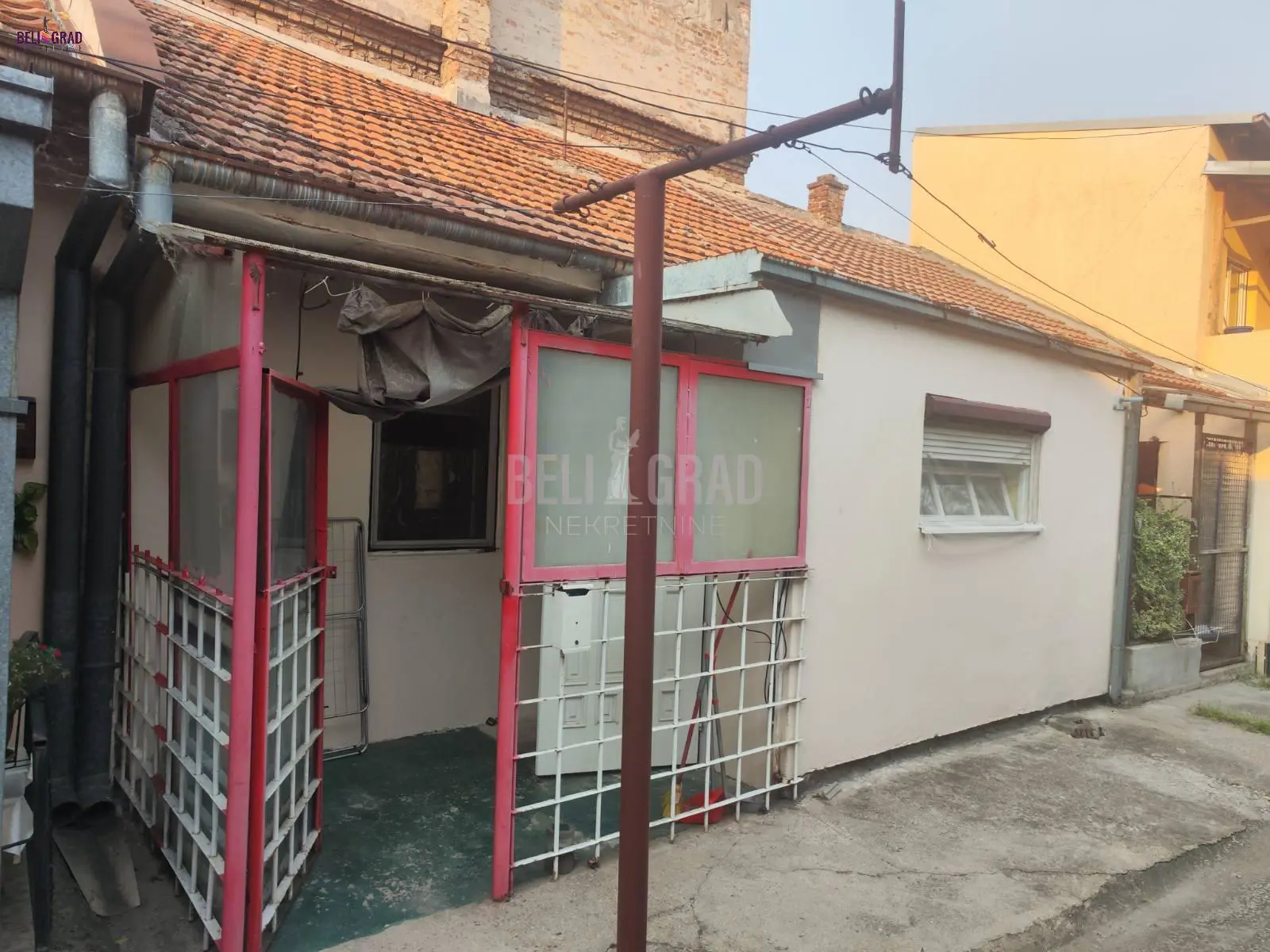 Jednosoban stanovi Zemun Zemun polje centar 68000 evra 