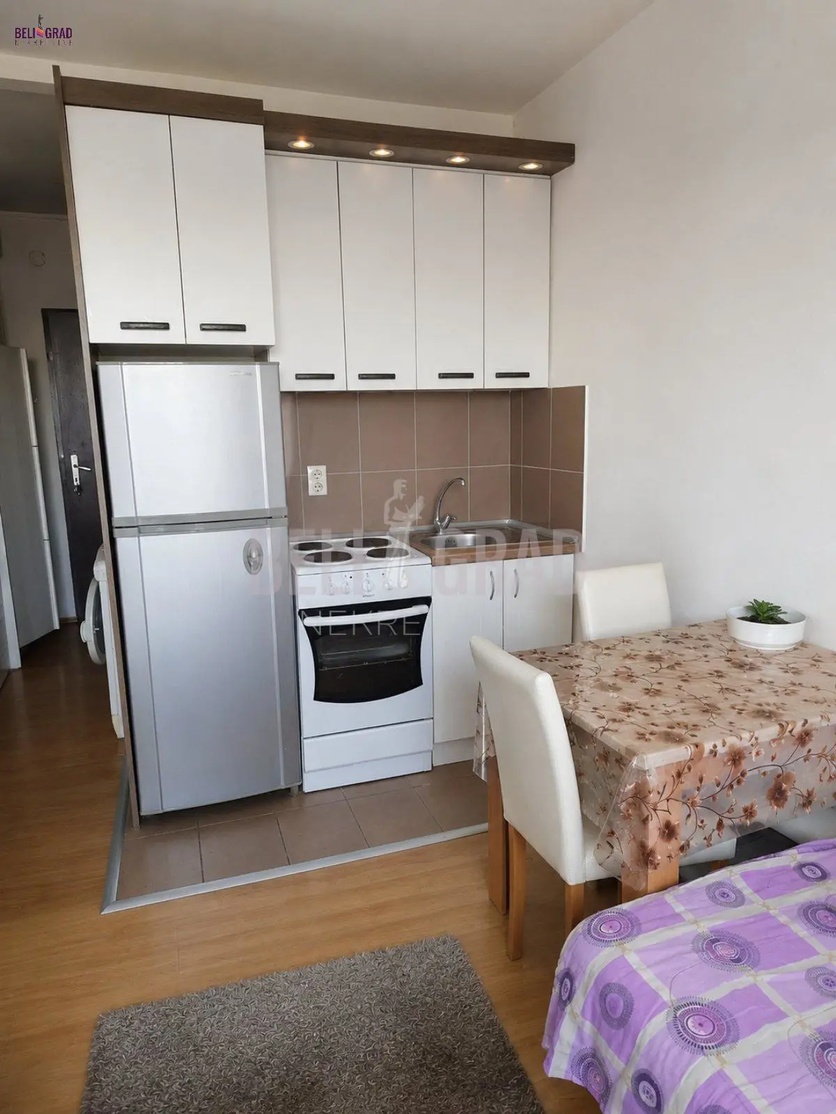 Jednosoban stanovi Čukarica Železnik 43000 evra 