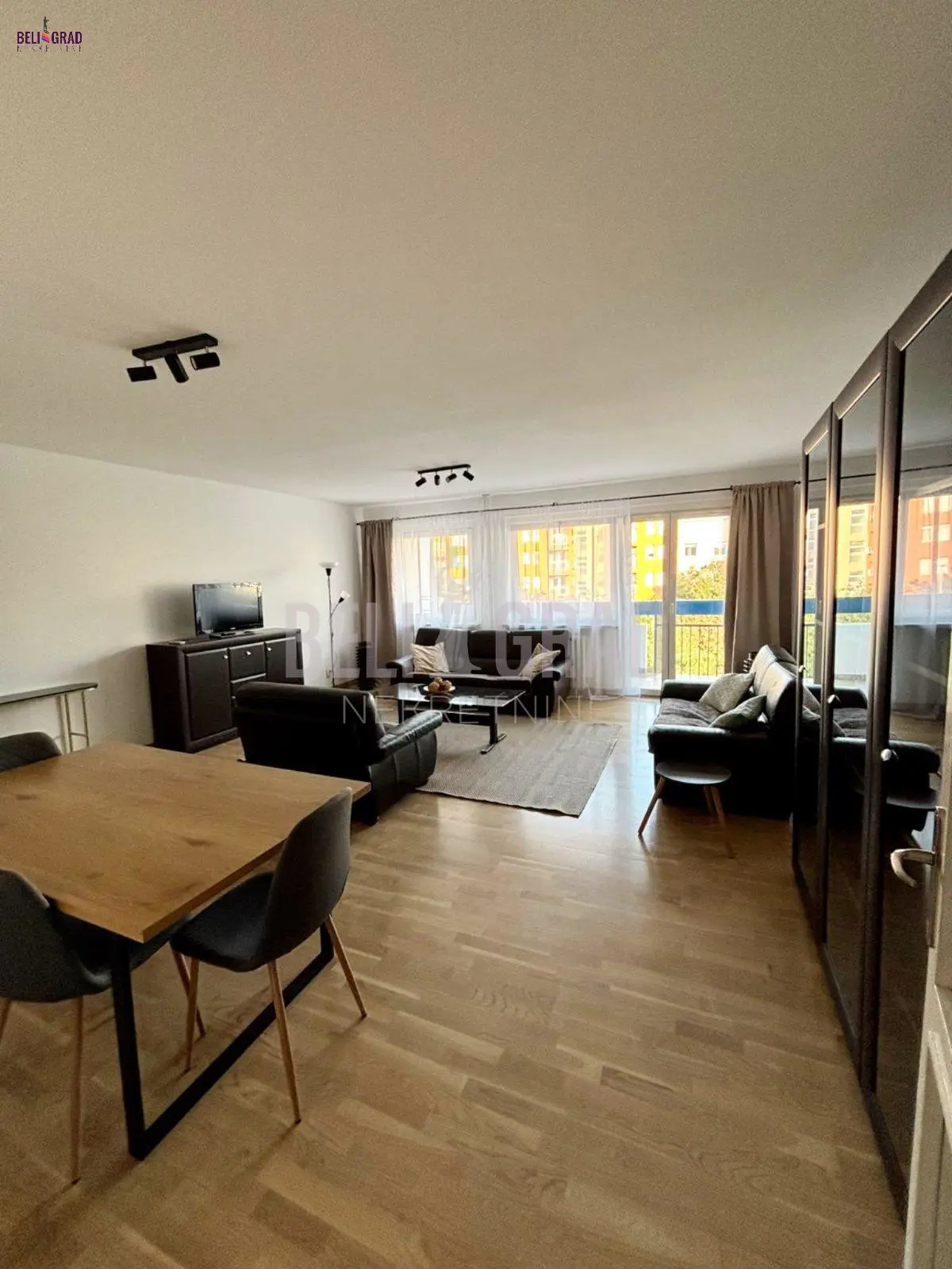 stanovi Beograd Novi Beograd Blok 61 Dr Ivana Ribara Četvorosoban 