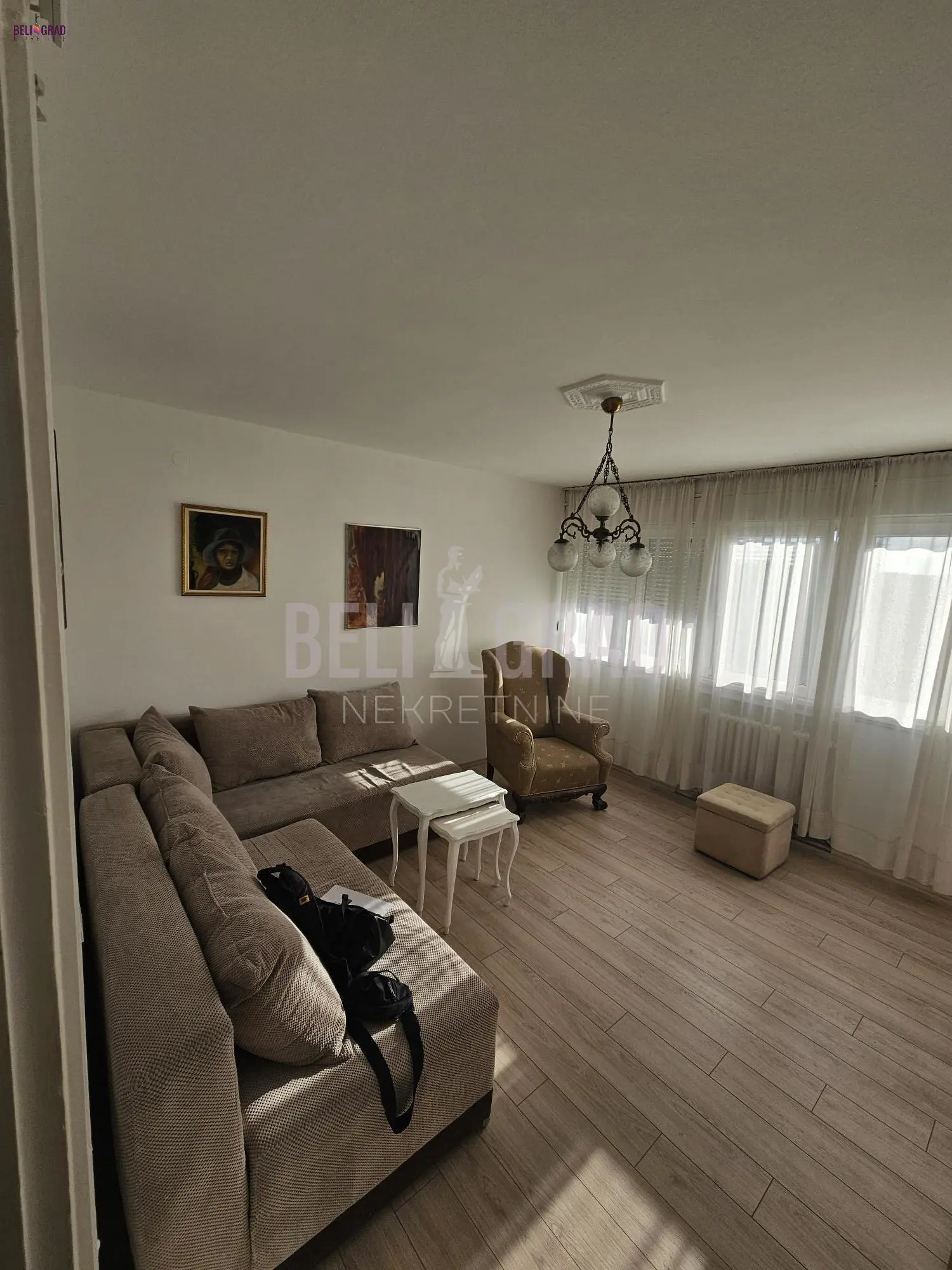  uknjizeni Jednosoban stanovi  Zira 140000 evra 