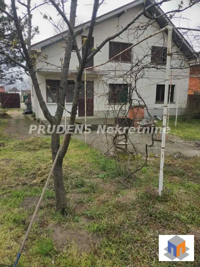  uknjizeni kuće Zemun Ugrinovci 140000 evra 