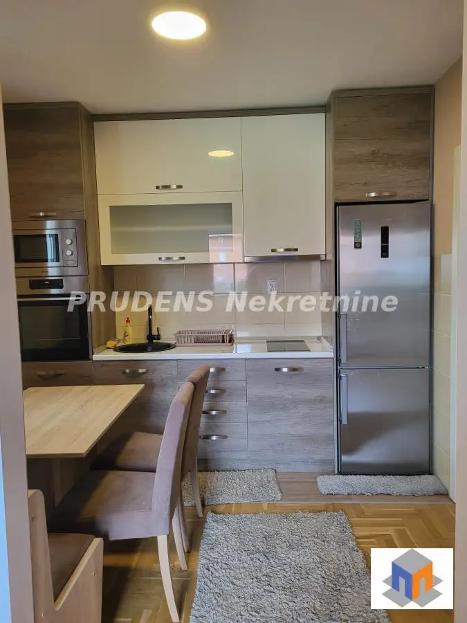 Jednosoban stanovi Zemun Altina 46000 evra 