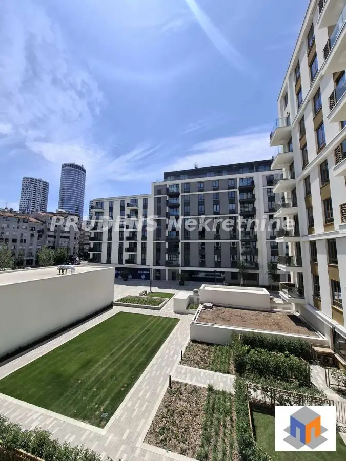 Beograd Savski venac  novogradnja poslovni prostor 2800 evra 