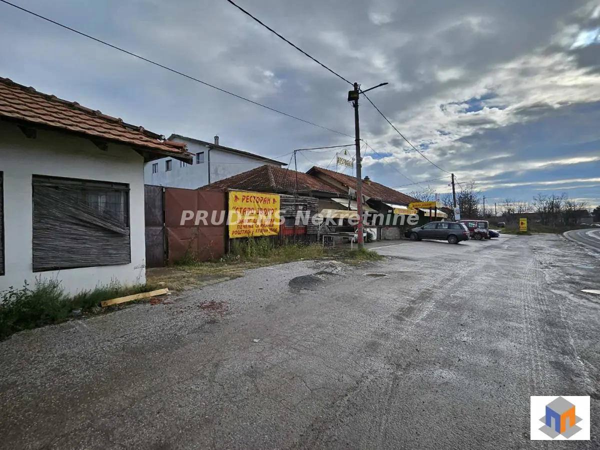 Beograd Barajevo  uknjizeni poslovna zgrada 200000 evra 