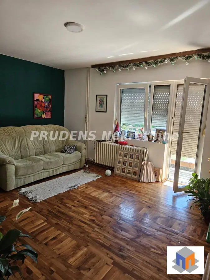  uknjizeni kuće Surčin Jakovo 160000 evra 