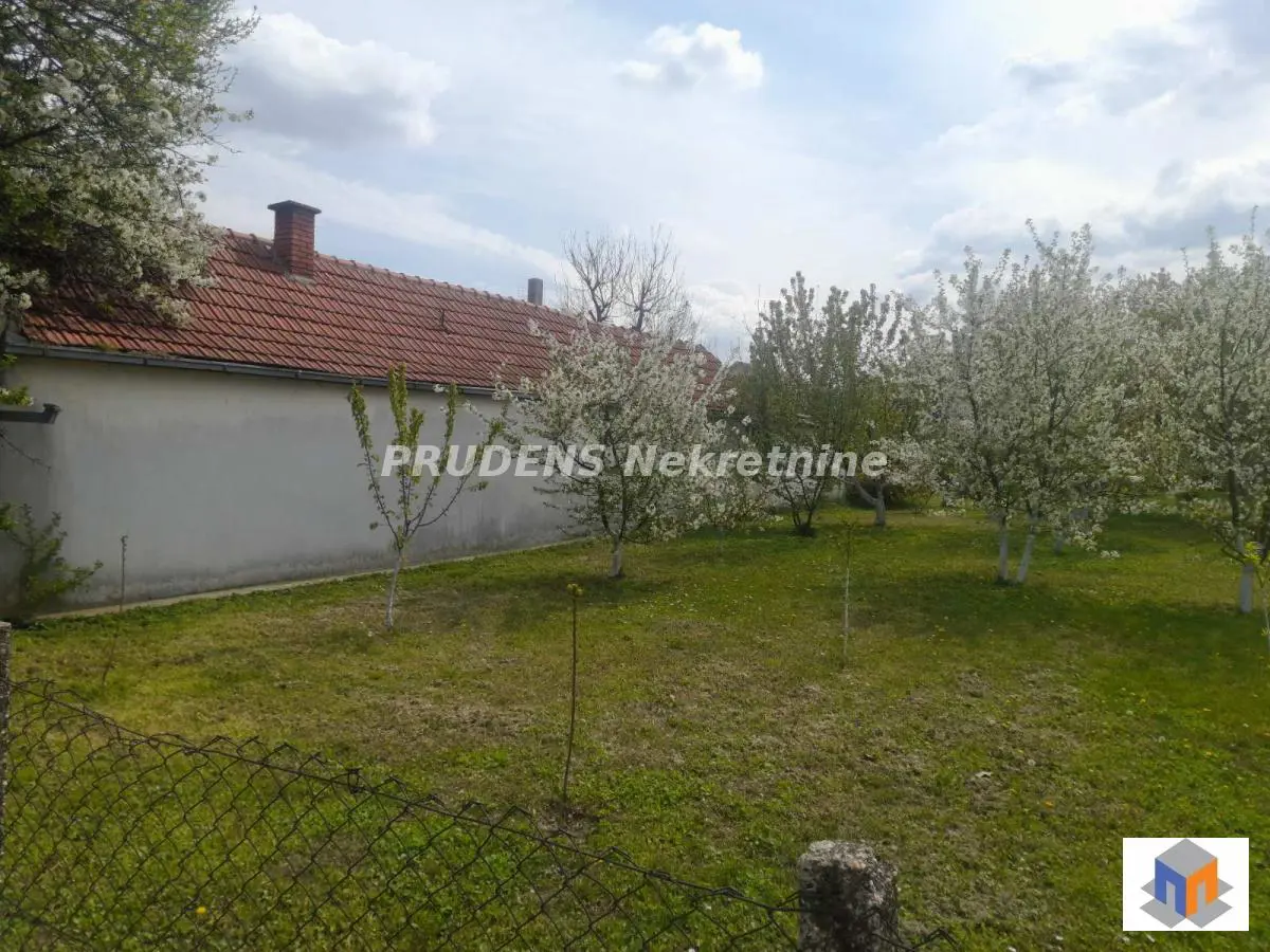 kuće Beograd Surčin (mesto)  uknjizeni 