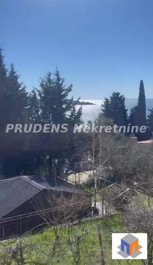 Bar ŠUŠANJ  uknjizeni kuće 150000 evra 