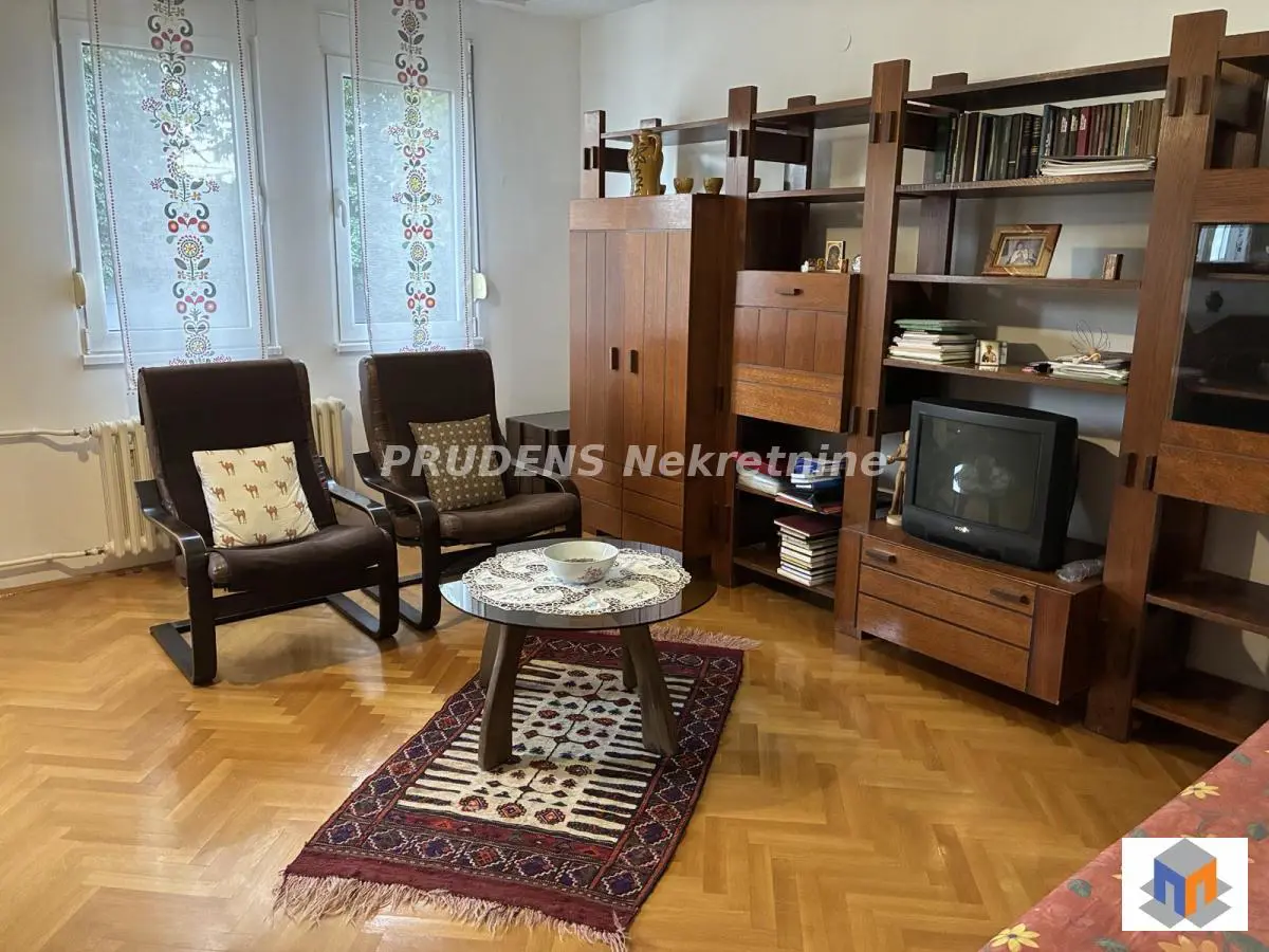  uknjizeni Jednoiposoban stanovi Novi Beograd Savski blokovi (44 45 70 70a) 175000 evra 