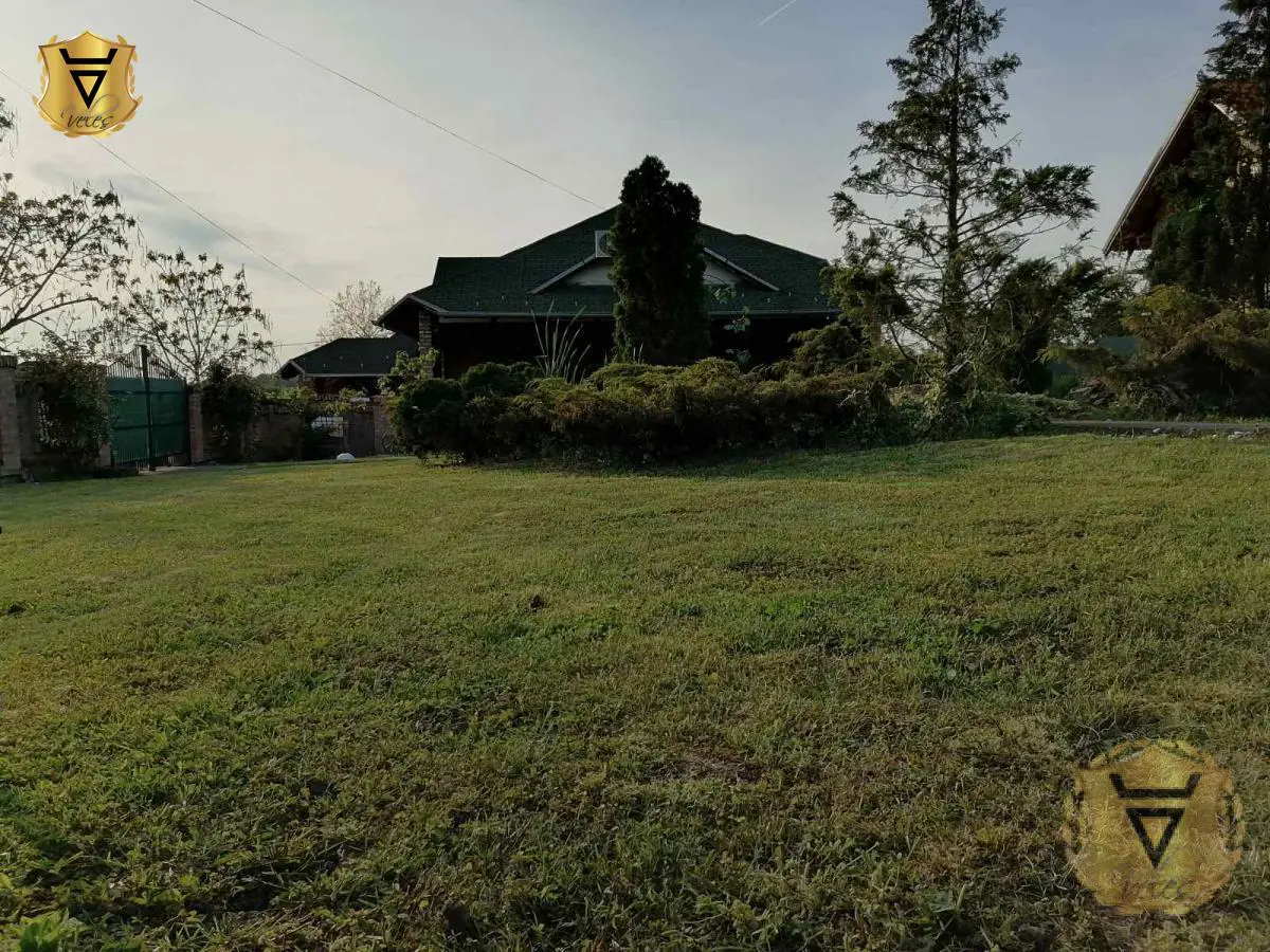  uknjizeni kuće Barajevo - 165500 evra 