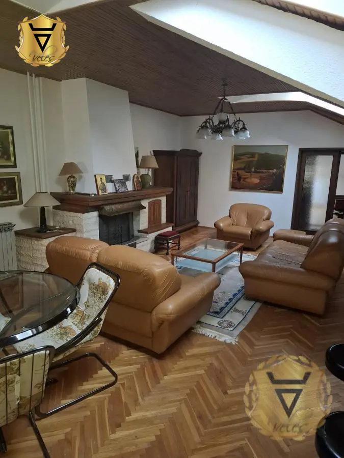 kuće Zemun Ugrinovci 950 evra 