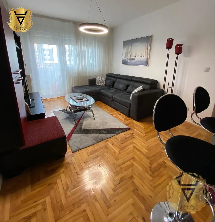 Dvosoban stanovi Vračar Južni bulevar 650 evra 