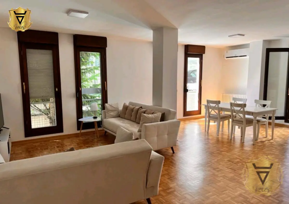 stanovi Beograd Simićeva Četvorosoban 