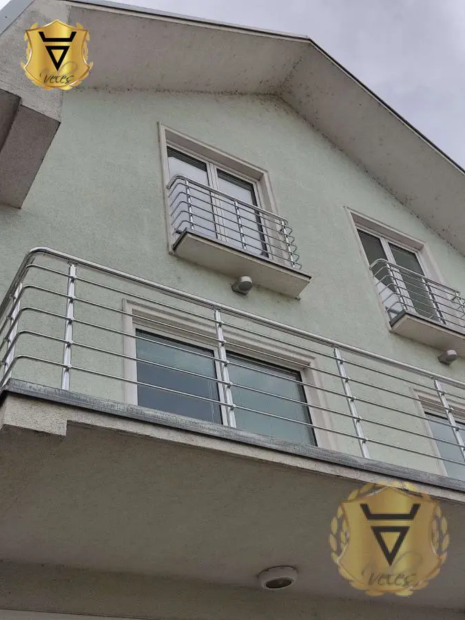 Beograd Zemun kuće 800 evra 