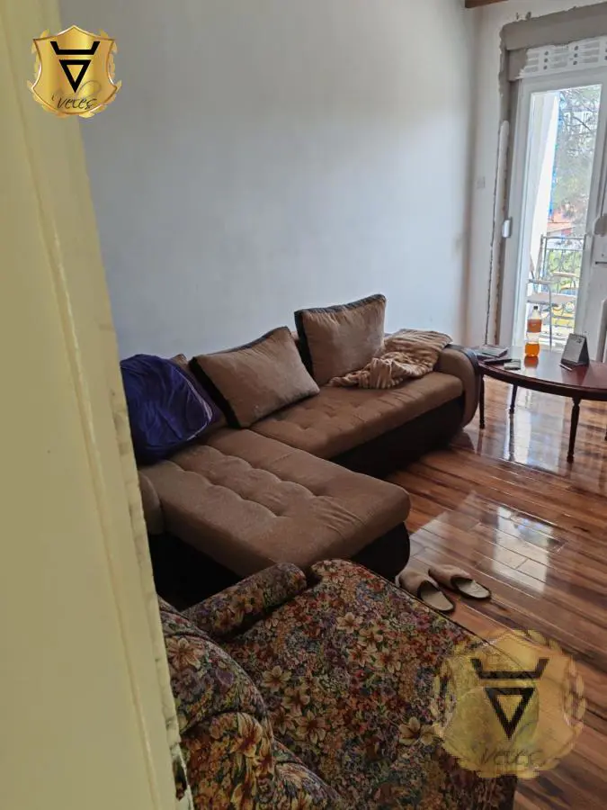 Beograd Zemun  novogradnja kuće 1600 evra 
