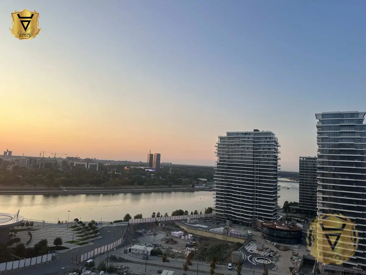 Beograd Savski venac  novogradnja Četvorosoban stanovi 2400 evra 