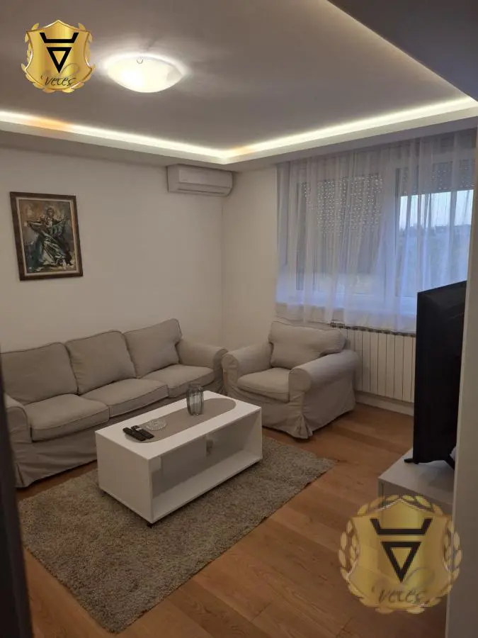 stanovi Beograd Filmski Grad Živana Saramandića Dvosoban 