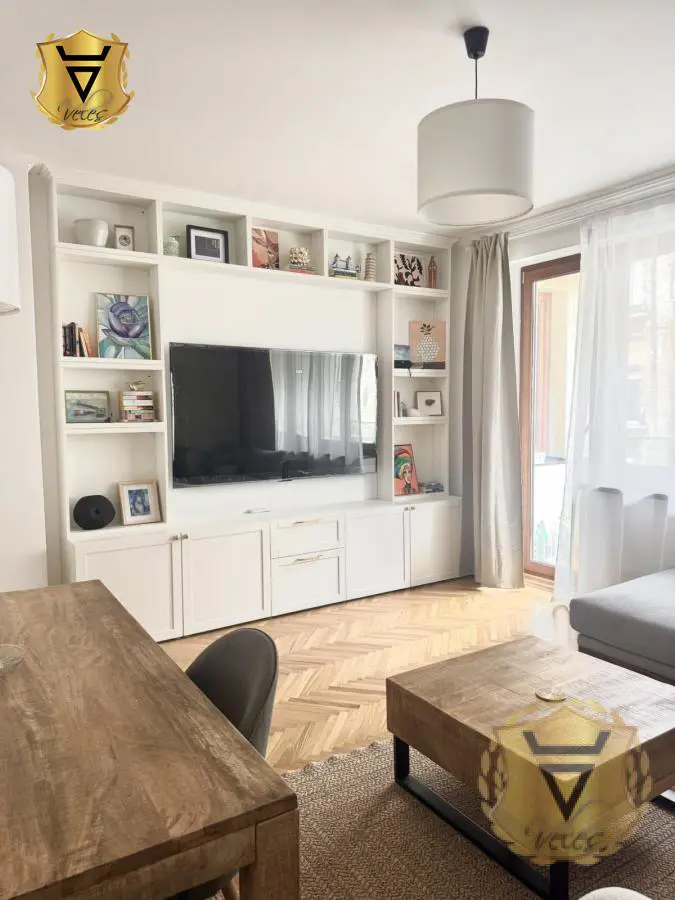 Trosoban stanovi Stari Grad Dorćol gornji 1800 evra 