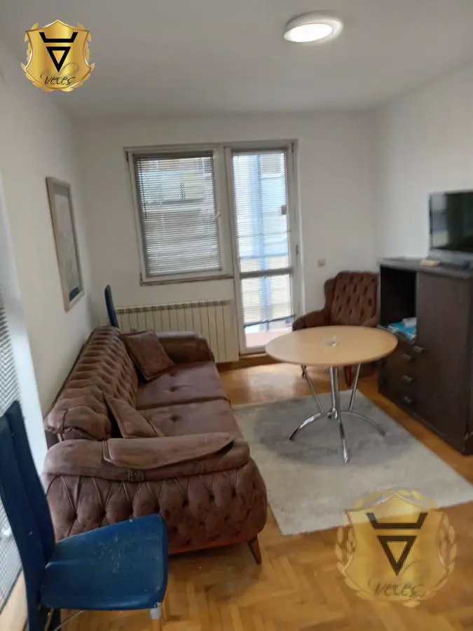 Beograd Zvezdara Jednoiposoban stanovi 130000 evra 