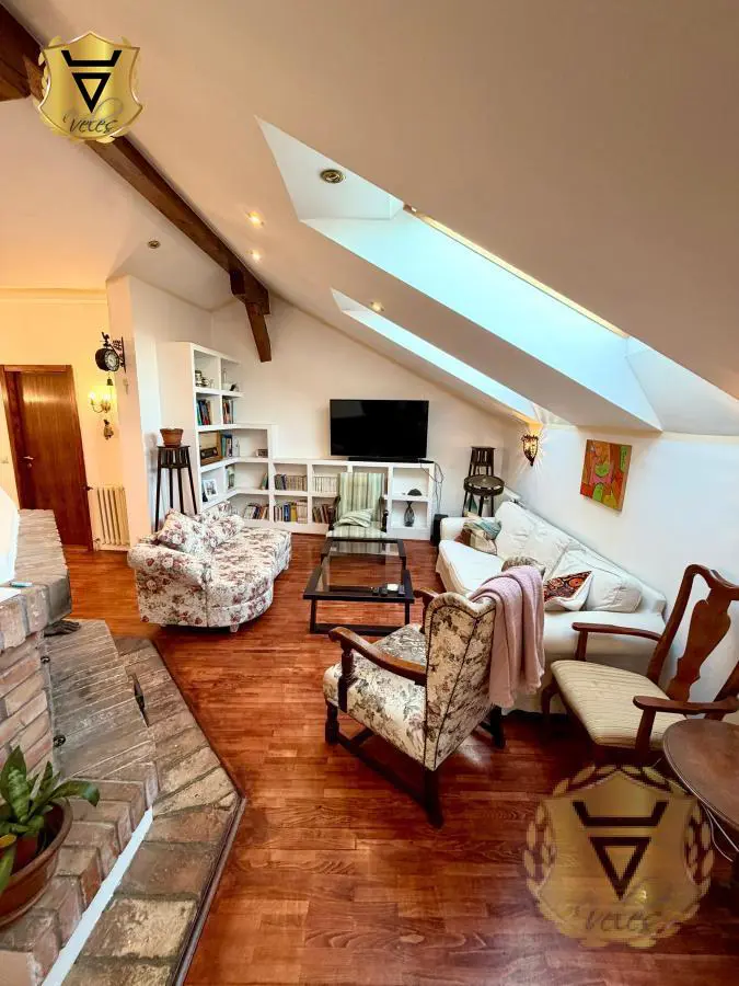 Petosoban stanovi Stari Grad Skadarlija 2100 evra 