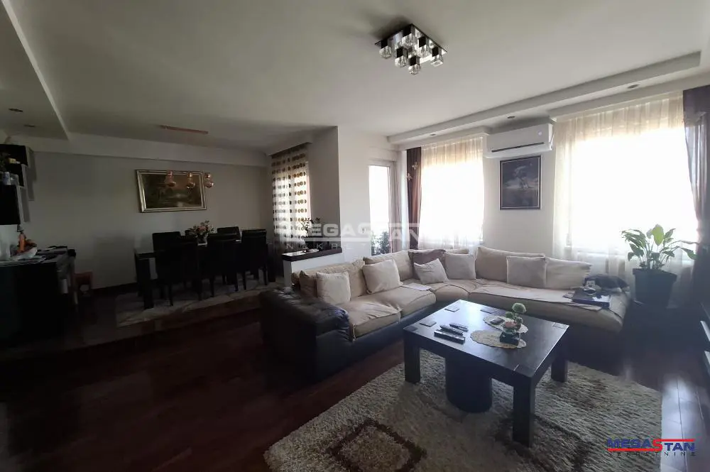 Beograd Novi Beograd Četvorosoban stanovi 396000 evra 