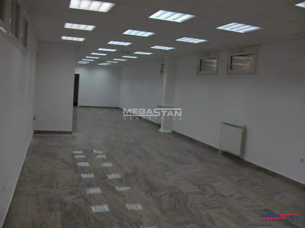 poslovni prostor Voždovac Pašino i Lekino brdo 325000 evra 