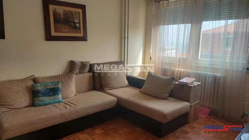 Beograd Voždovac Dvosoban stanovi 450 evra 