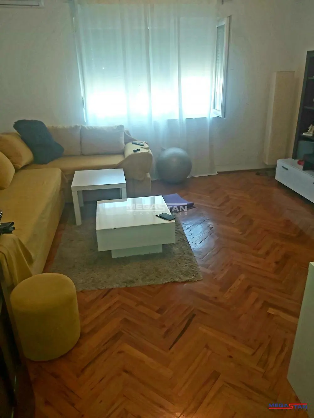 Beograd Zemun Trosoban stanovi 235000 evra 