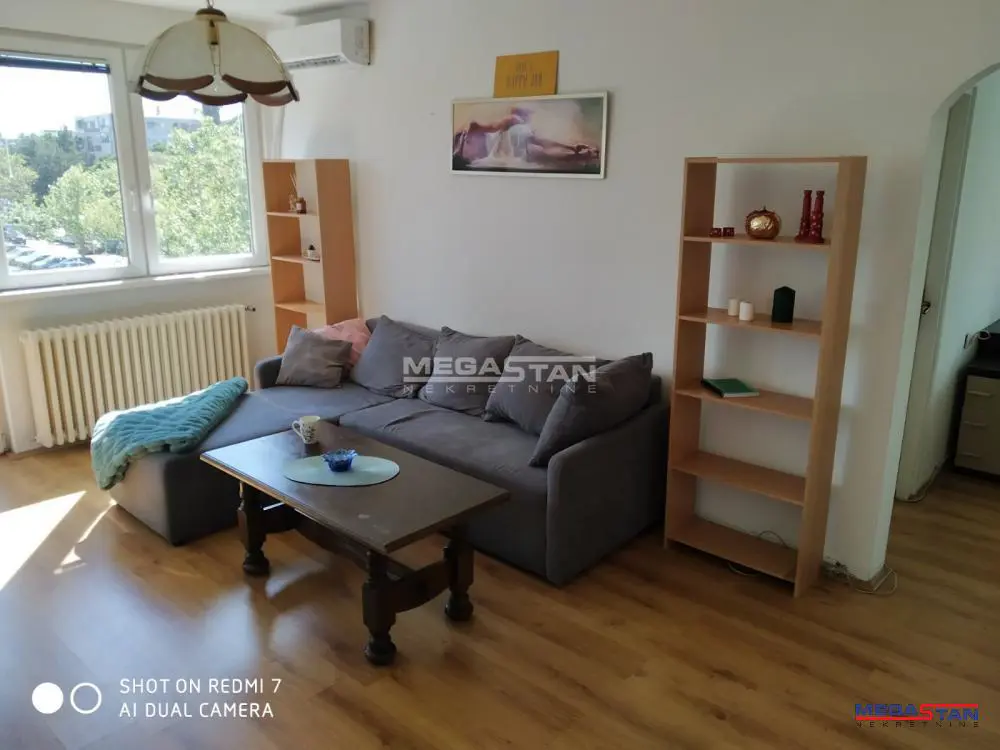 stanovi Beograd Palmira Toljatija Dvoiposoban 